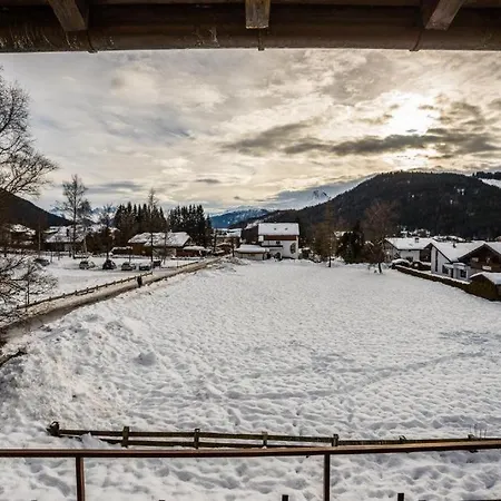 Haus Cervelli By Monicare Seefeld w Tirolu